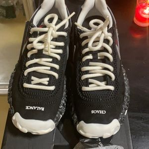 Nike over break / undercover. Only wore Once! Great condition .Size M8.5 W10